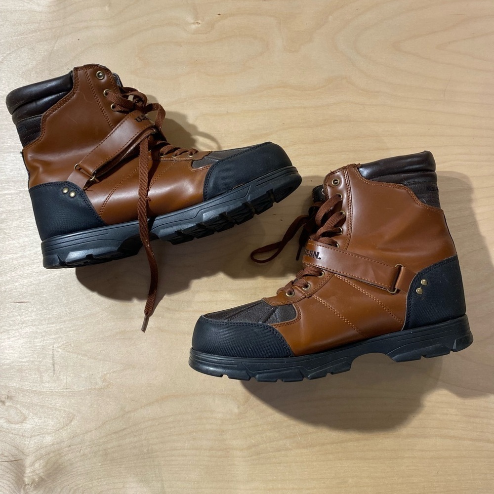 U.S. Polo Assn. Brown and Black Men's Boots 10D (PF)